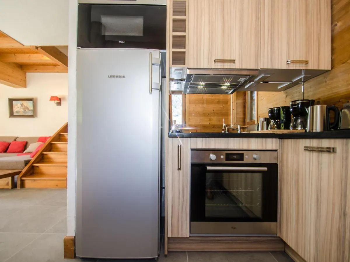 Chalet Skis Aux Pieds Avec 3 Chambres Et Terrasse A Chamonix - Fr-1-343-225
