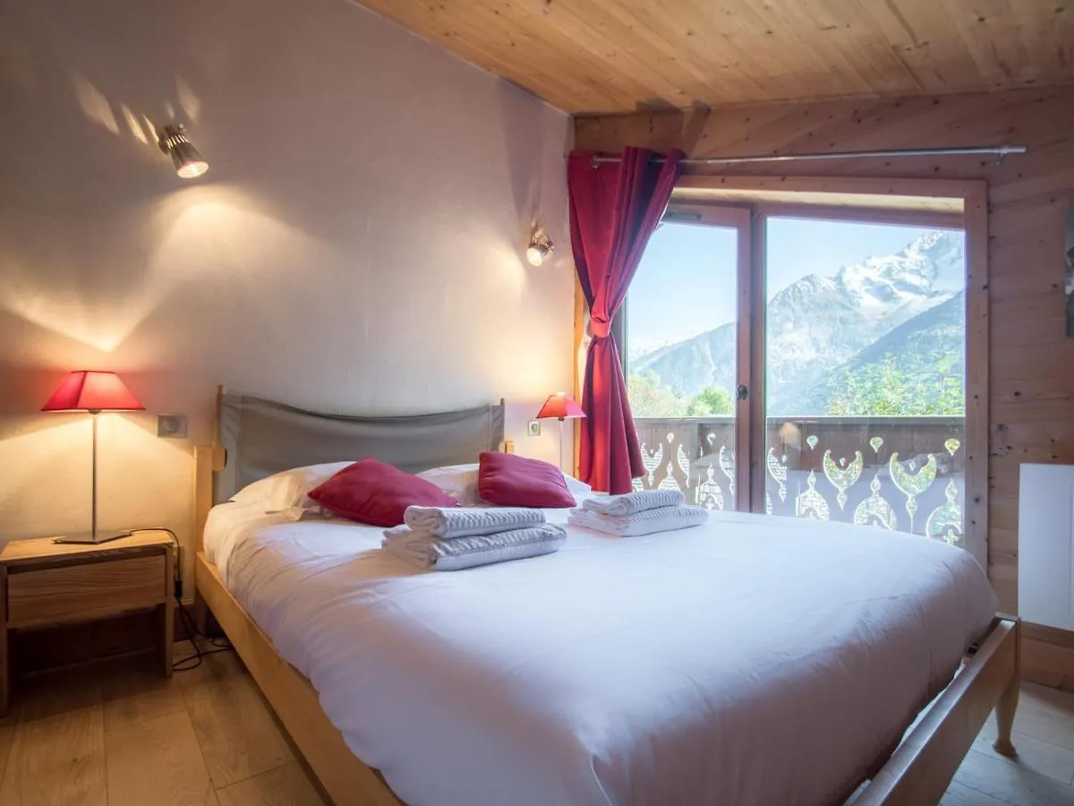 Chalet Skis Aux Pieds Avec 3 Chambres Et Terrasse A Chamonix - Fr-1-343-225